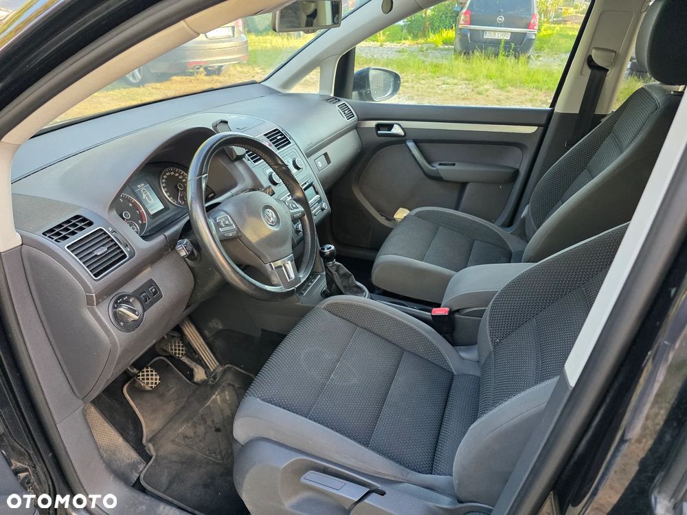Volkswagen Touran - 6