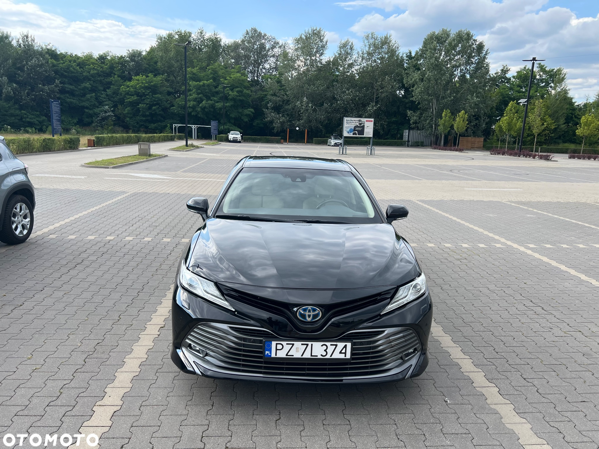 Toyota Camry 2.5 Hybrid Comfort CVT - 2