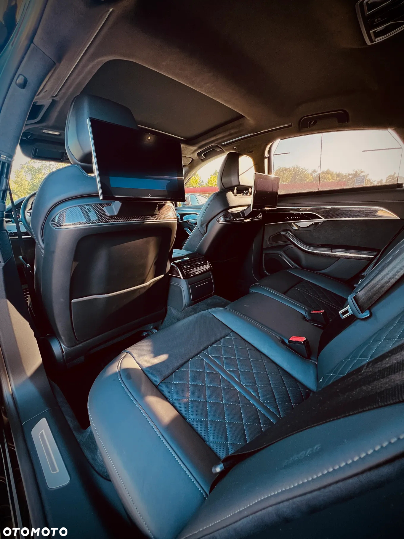 Audi S8 - 12