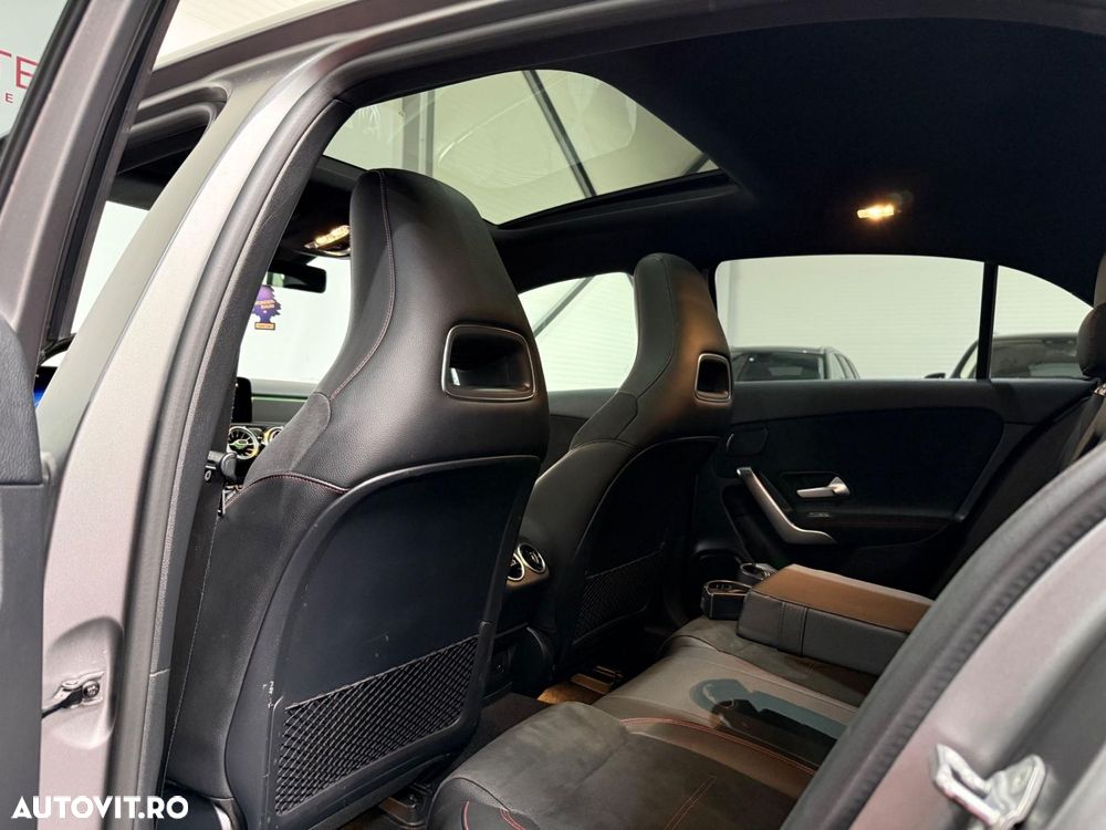 Mercedes-Benz A 180 7G-DCT AMG Line - 7