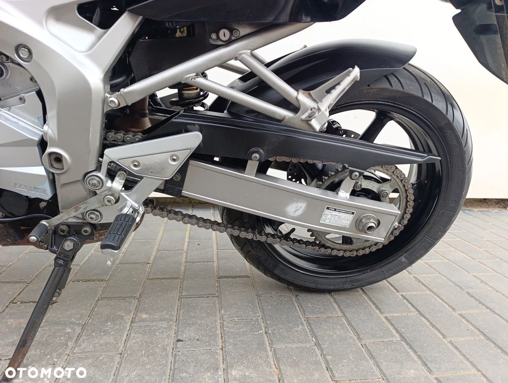 Yamaha FZ6 - 15