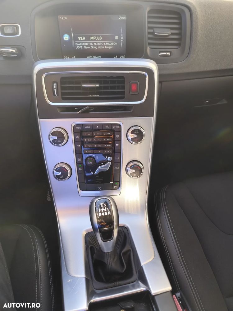Volvo S60 D2 Basic - 10