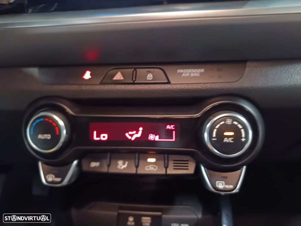 Kia Stonic 1.6 CRDi TX - 14