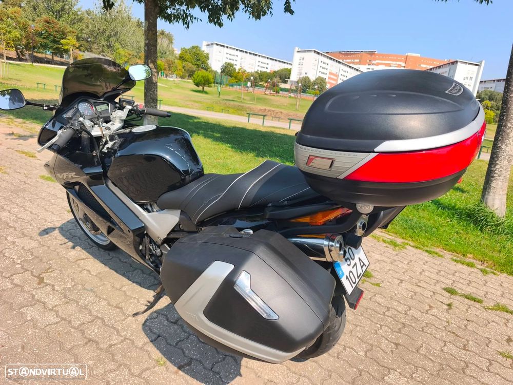 Honda VFR 800 vtec - 10