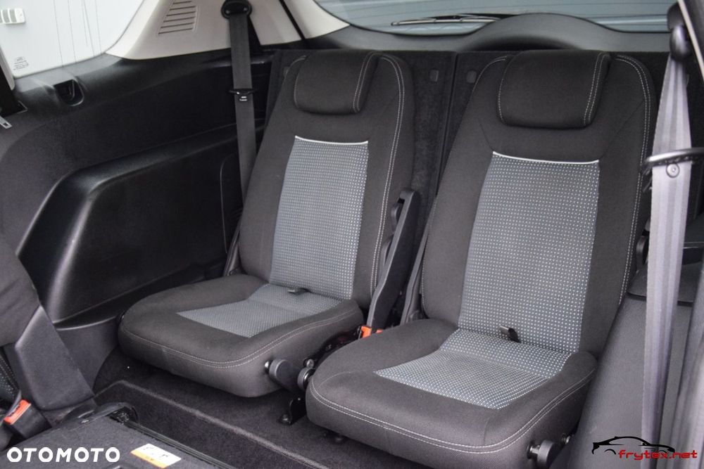 Ford S-Max - 21
