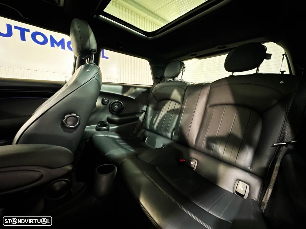 MINI 3 Portas Cooper SE Premium Classic - 10