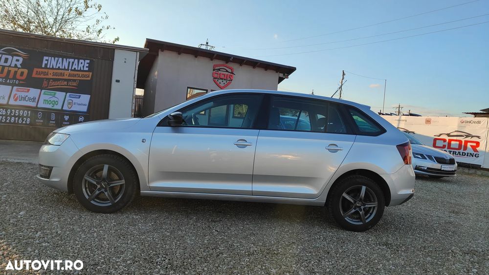 Skoda Rapid - 10