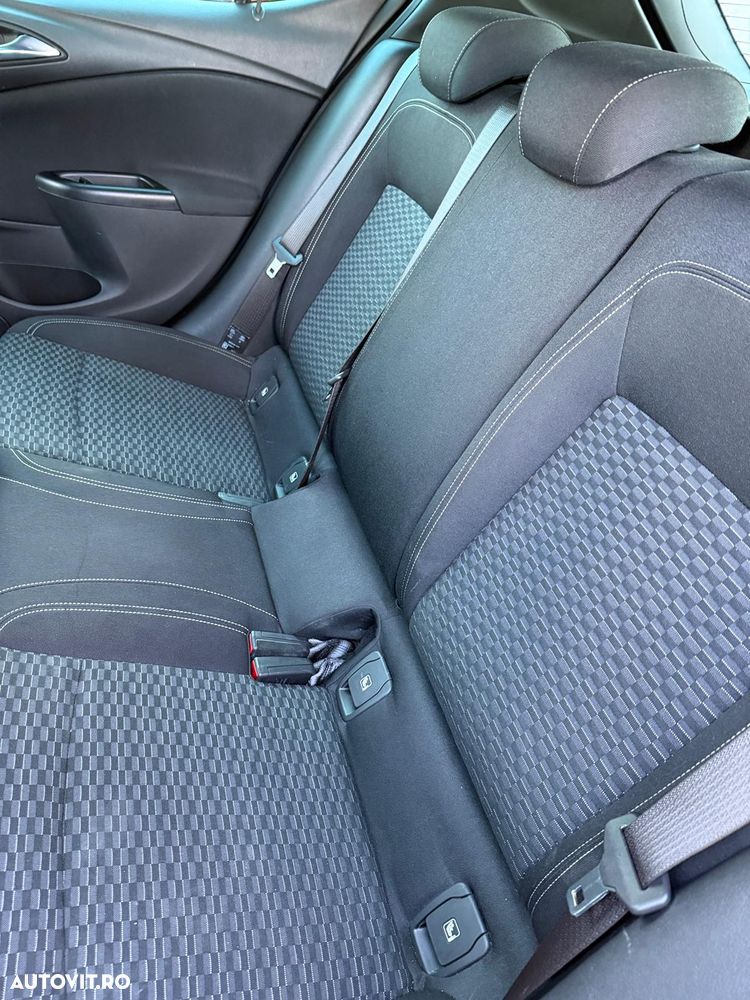 Opel Astra 1.6 D (CDTI) Start/Stop Business - 28