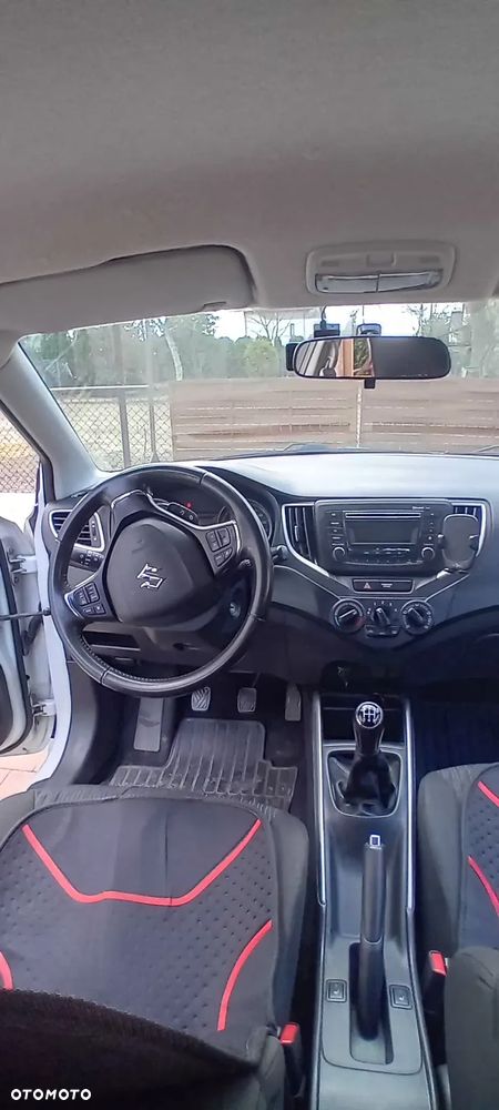 Suzuki Baleno 1.2 Premium - 4