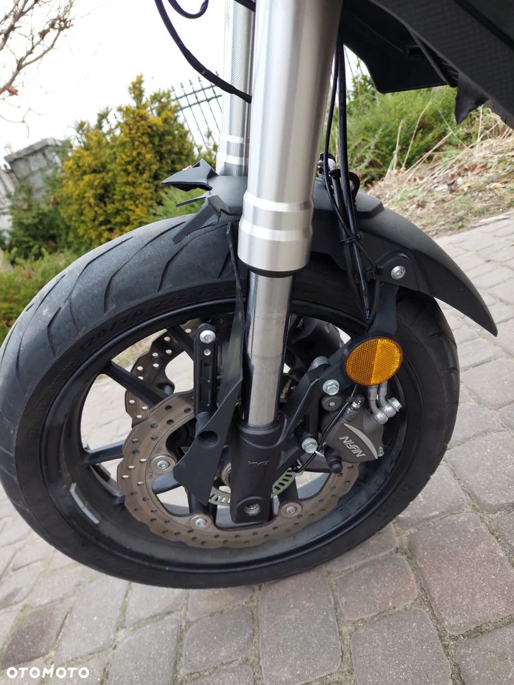 VOGE 500DS - 11