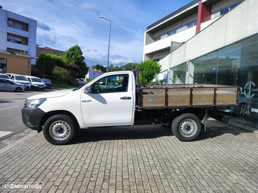 Toyota Hilux - 11
