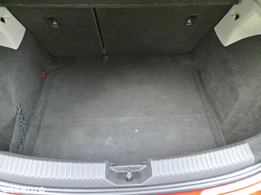 Seat Leon 2.0 TDI DPF Start&Stop DSG Style - 11