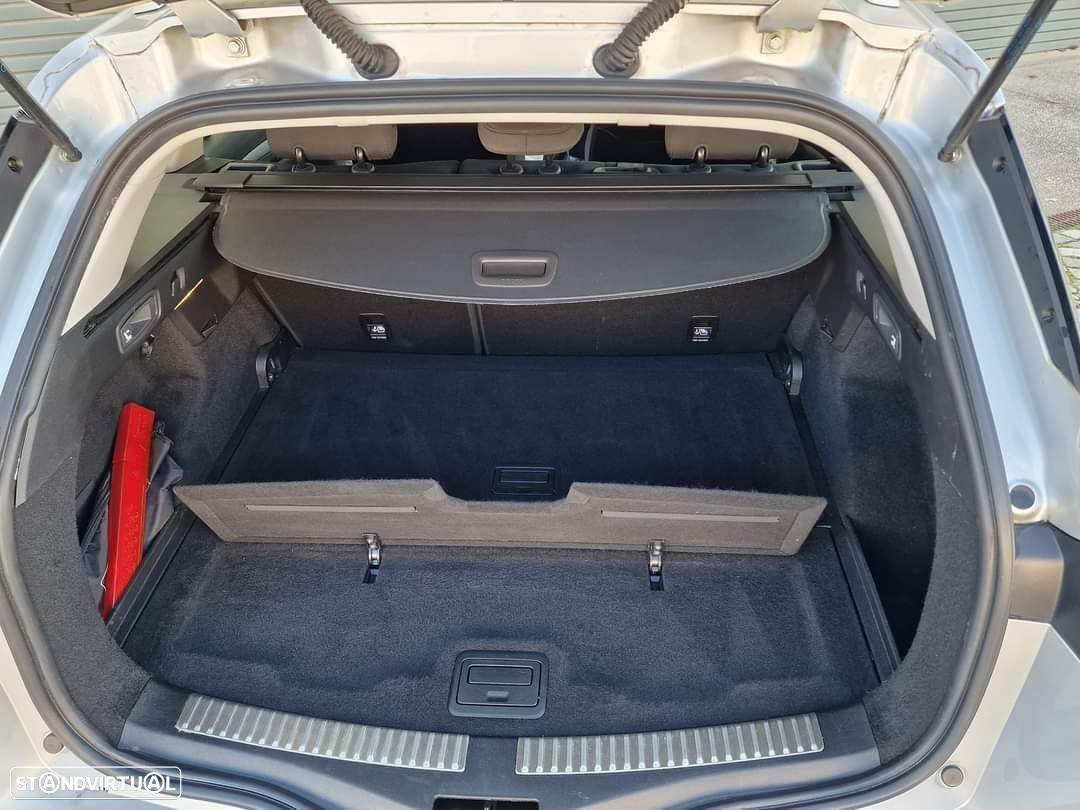 Renault Mégane Sport Tourer - 13