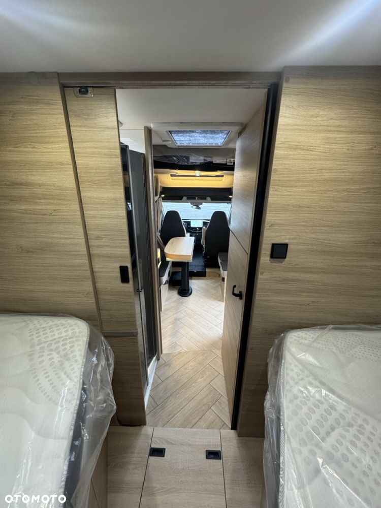 Ford Chausson 797 Titanium Ultimate - 35