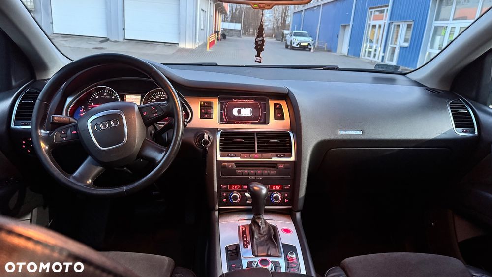 Audi Q7 3.0 TDI DPF quattro tiptronic - 11