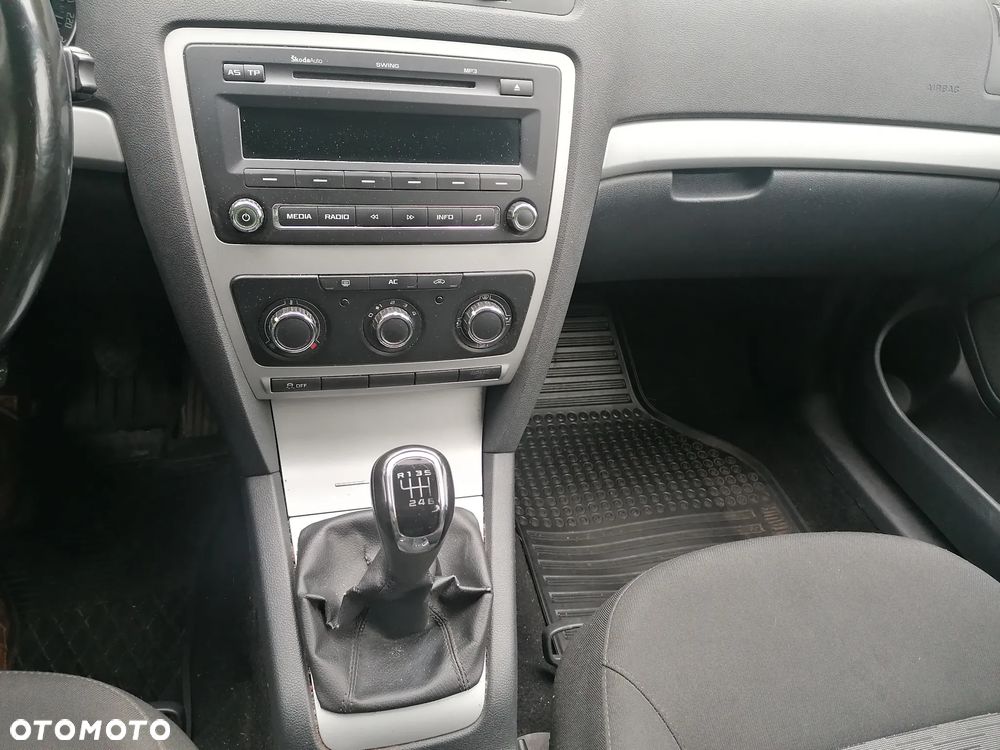 Skoda Octavia 2.0 TDI DPF Ambiente - 13