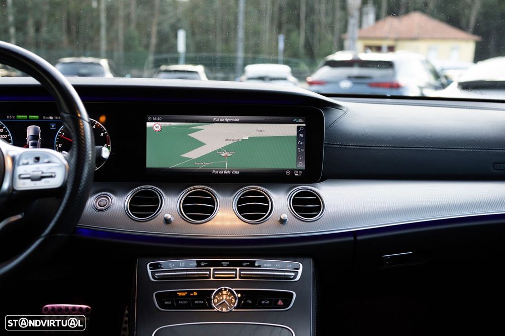 Mercedes-Benz E 300 de AMG Line - 20