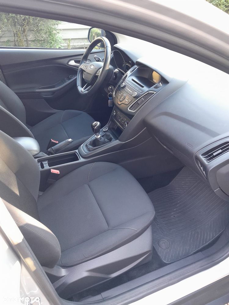 Ford Focus - 9