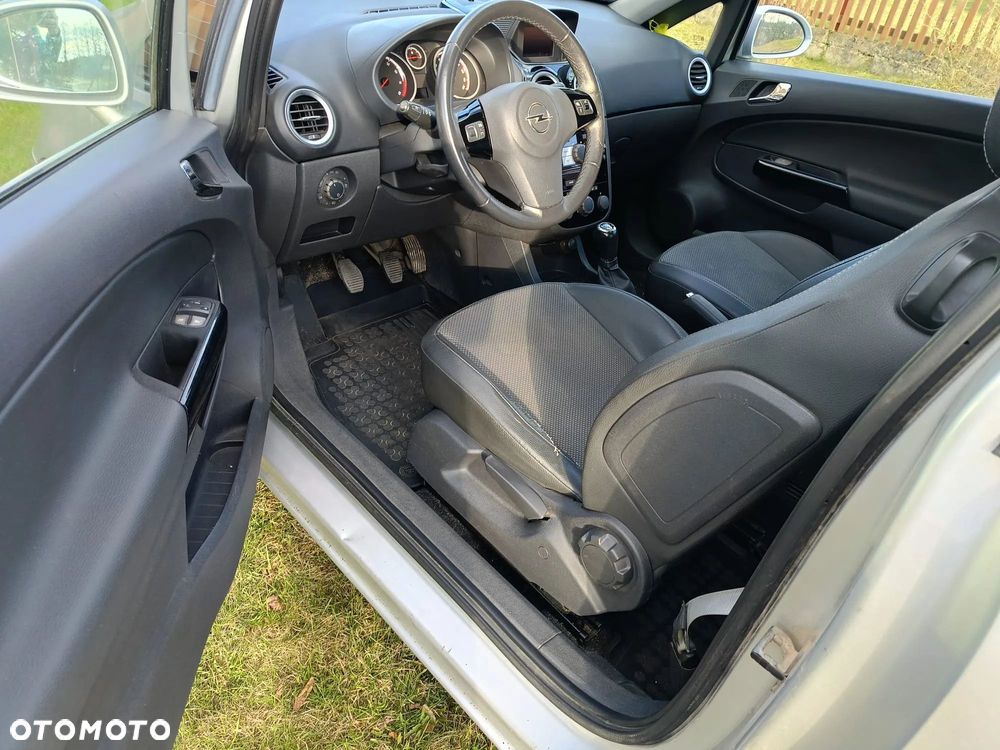 Opel Corsa 1.2 16V Enjoy - 15