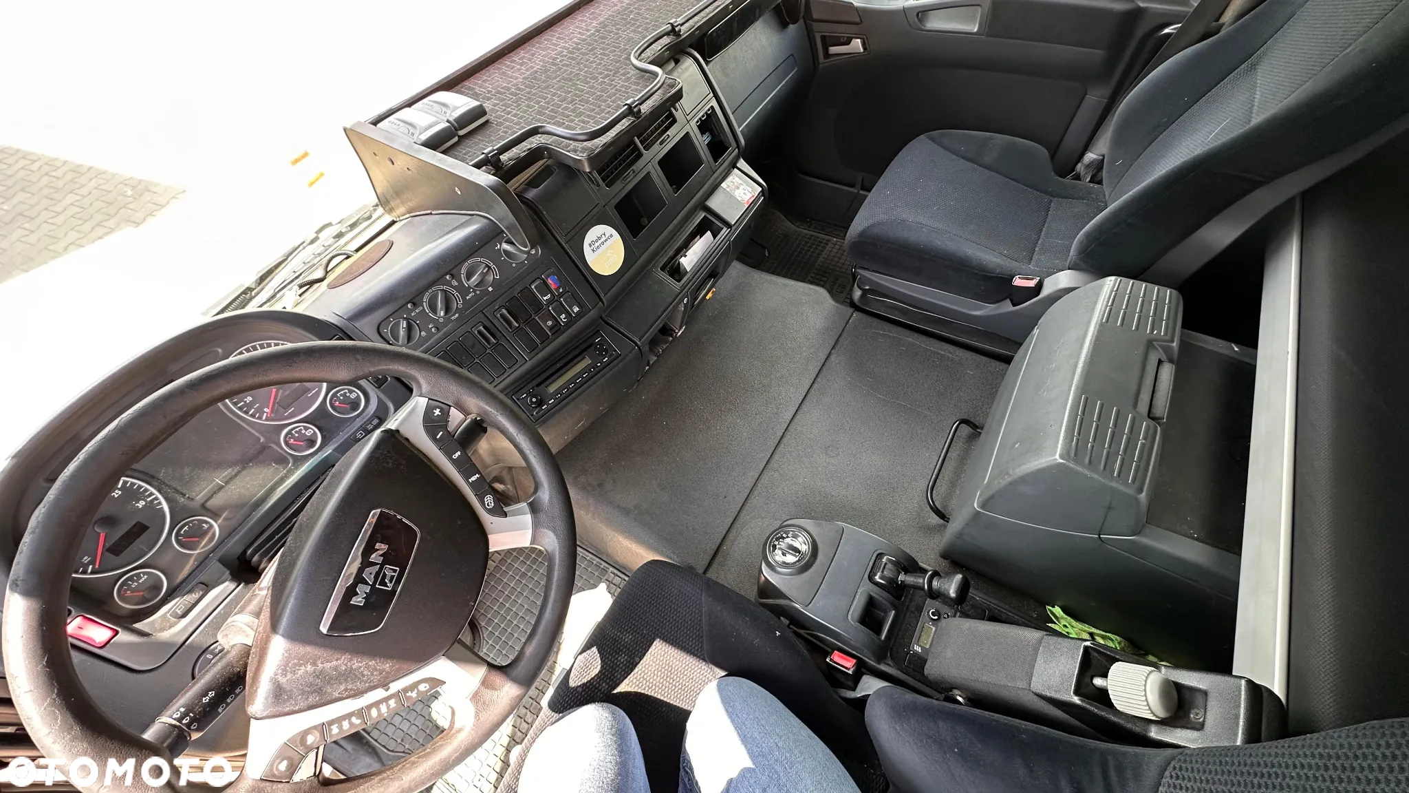 MAN TGL 12.250 4X2 BL - 9