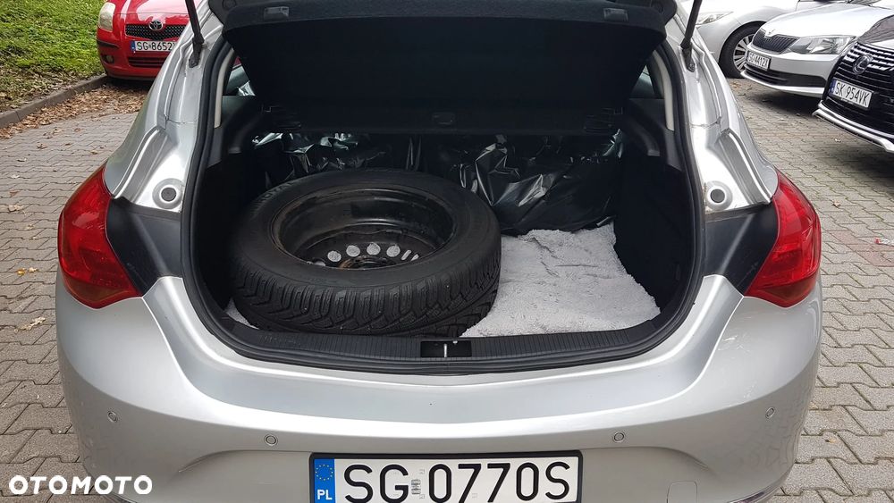 Opel Astra - 32