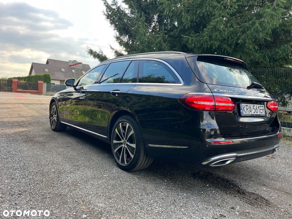 Mercedes-Benz Klasa E 300 de PHEV Exclusive 9G-Tronic - 28
