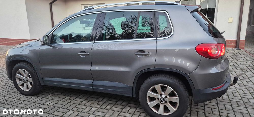 Volkswagen Tiguan - 4
