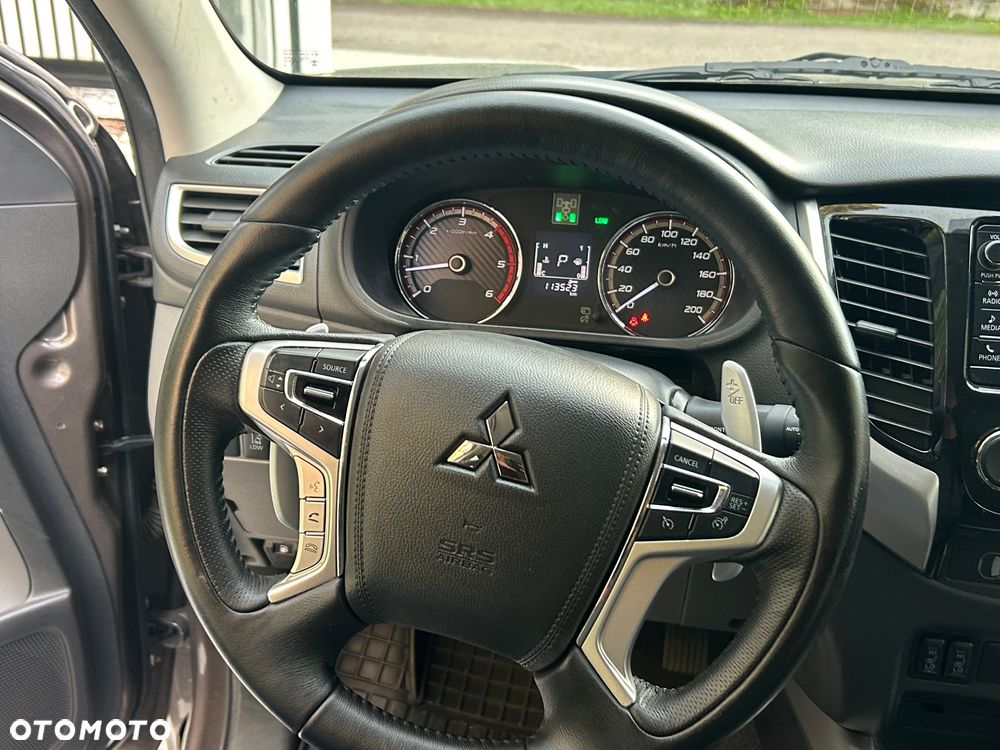 Mitsubishi L200 - 9