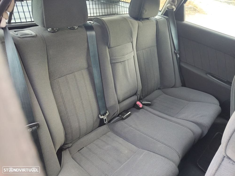 Alfa Romeo 156 Sportwagon 1.9 JTD - 12