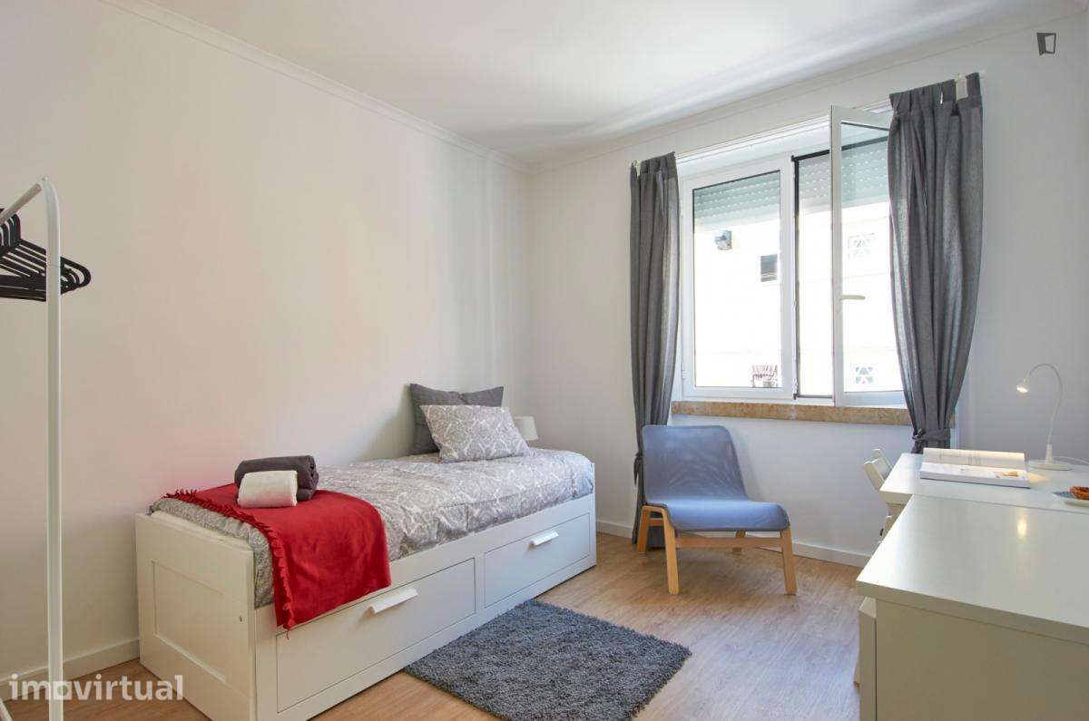 Quarto - localizado em Penha de França Lisbon - Grande imagem: 4/30
