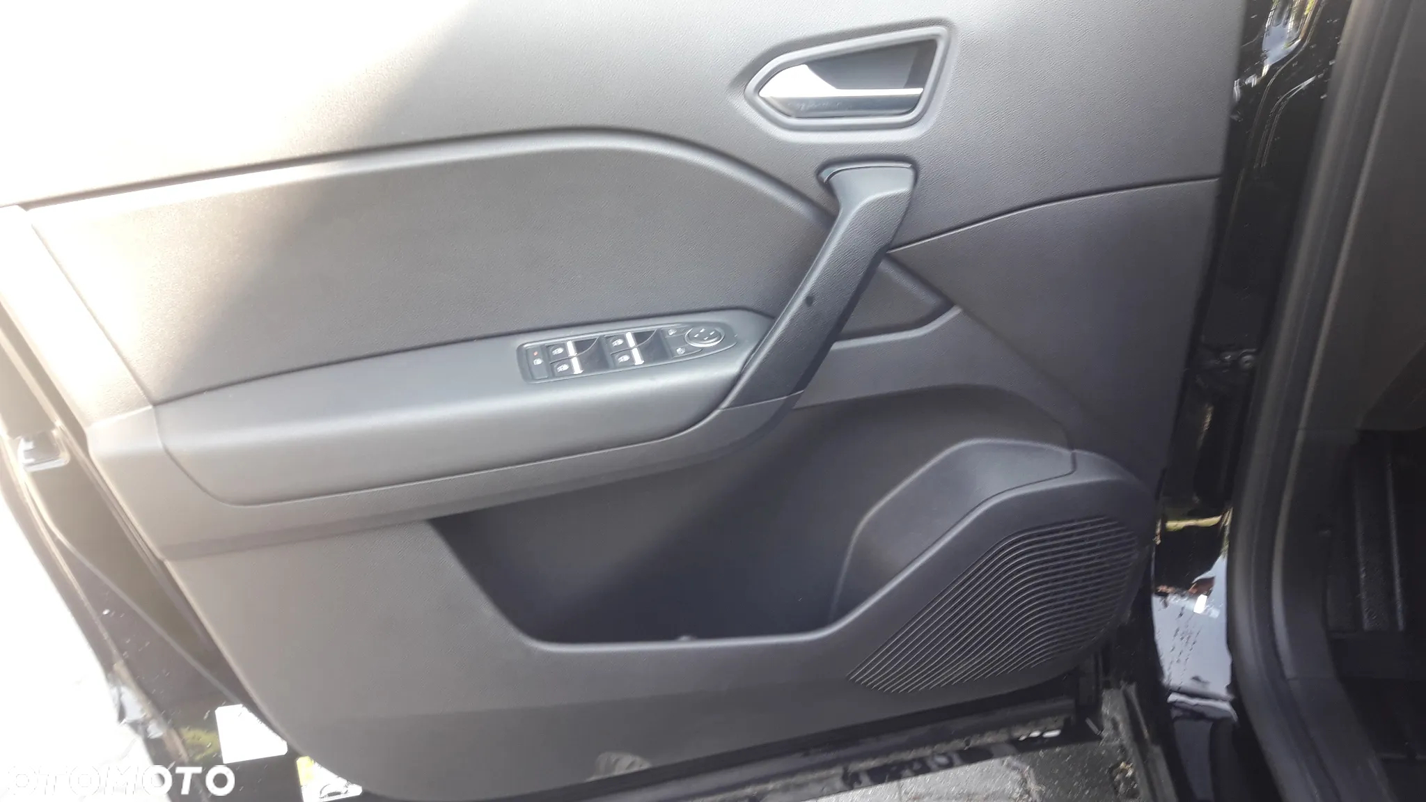 Renault Captur TCe 90 BUSINESS EDITION - 14