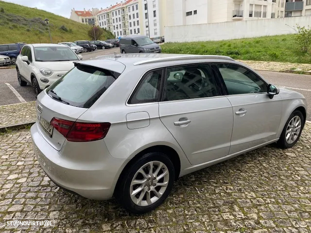 Audi A3 Sportback 1.6 TDI DPF Ambiente - 9