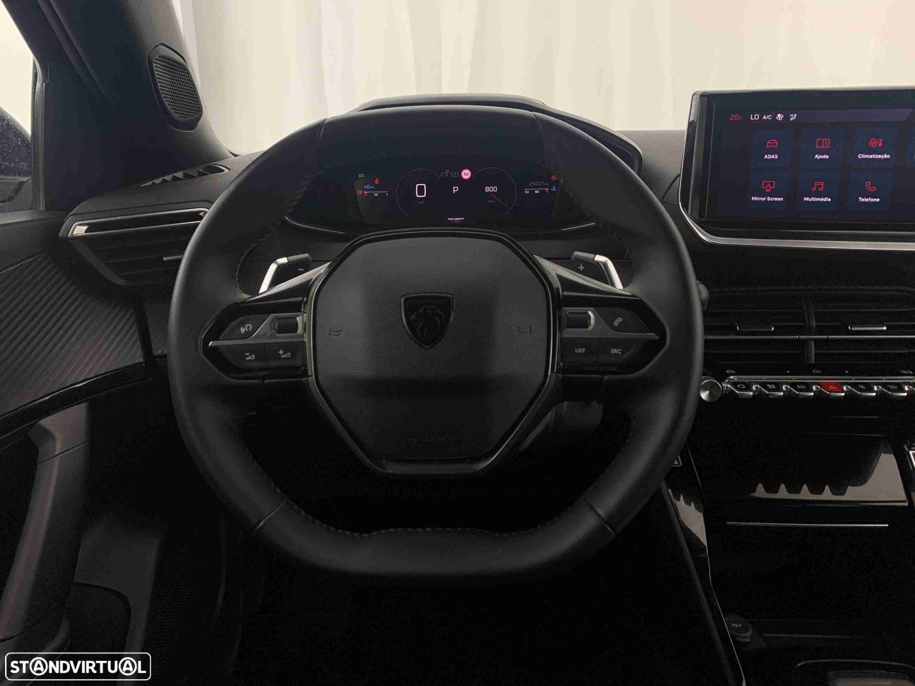 Peugeot 2008 1.2 PureTech Allure EAT8 - 12