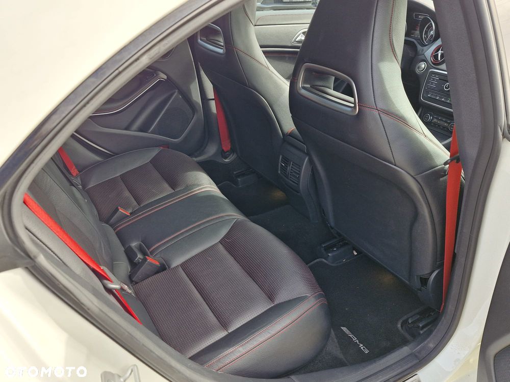Mercedes-Benz CLA - 18