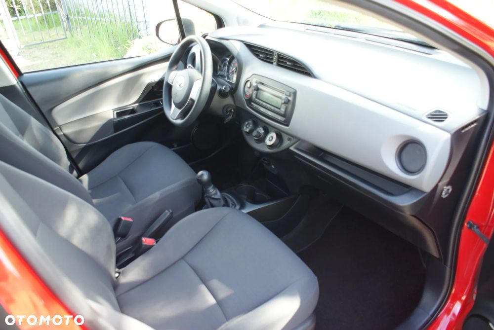 Toyota Yaris - 15