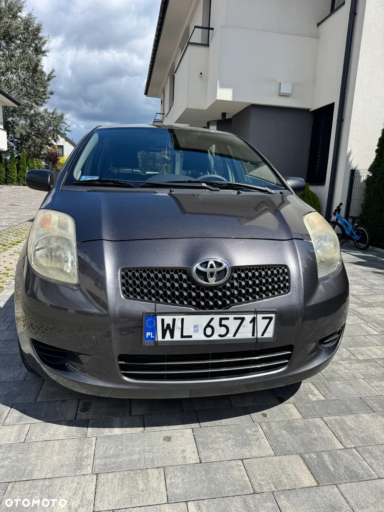 Toyota Yaris 1.3 Luna A/C - 9