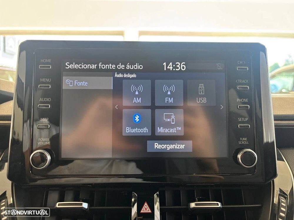 Toyota Corolla Touring Sports 1.8 Hybrid Trek - 14