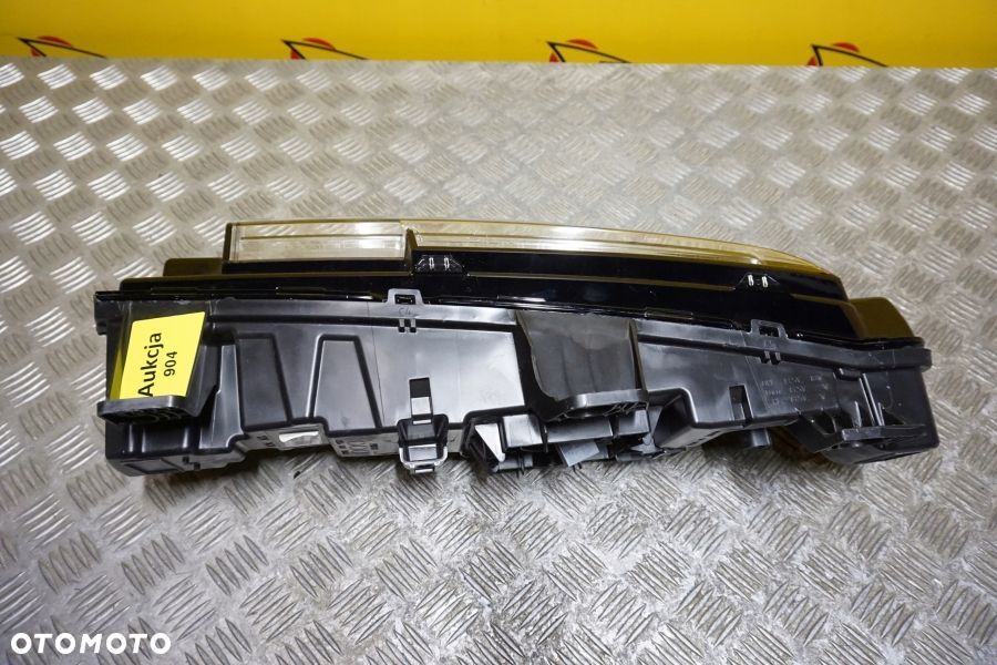 CADILLAC ESCALADE 2021- HALOGEN LAMPA LED DRL LEWA USA - 9