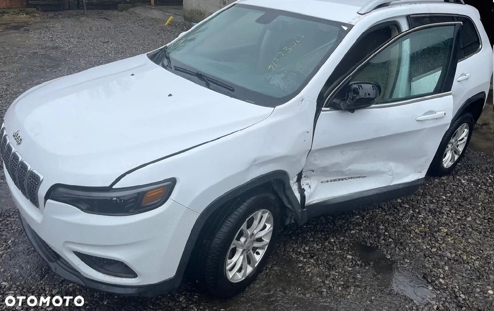 Jeep Cherokee - 1