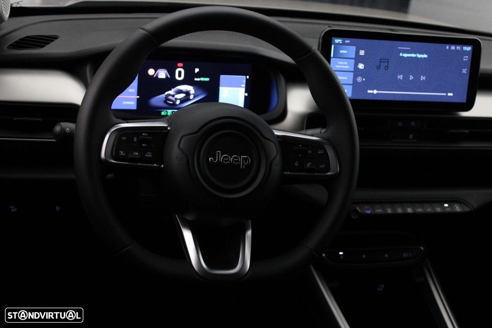 Jeep Avenger 54 kWh Summit - 38