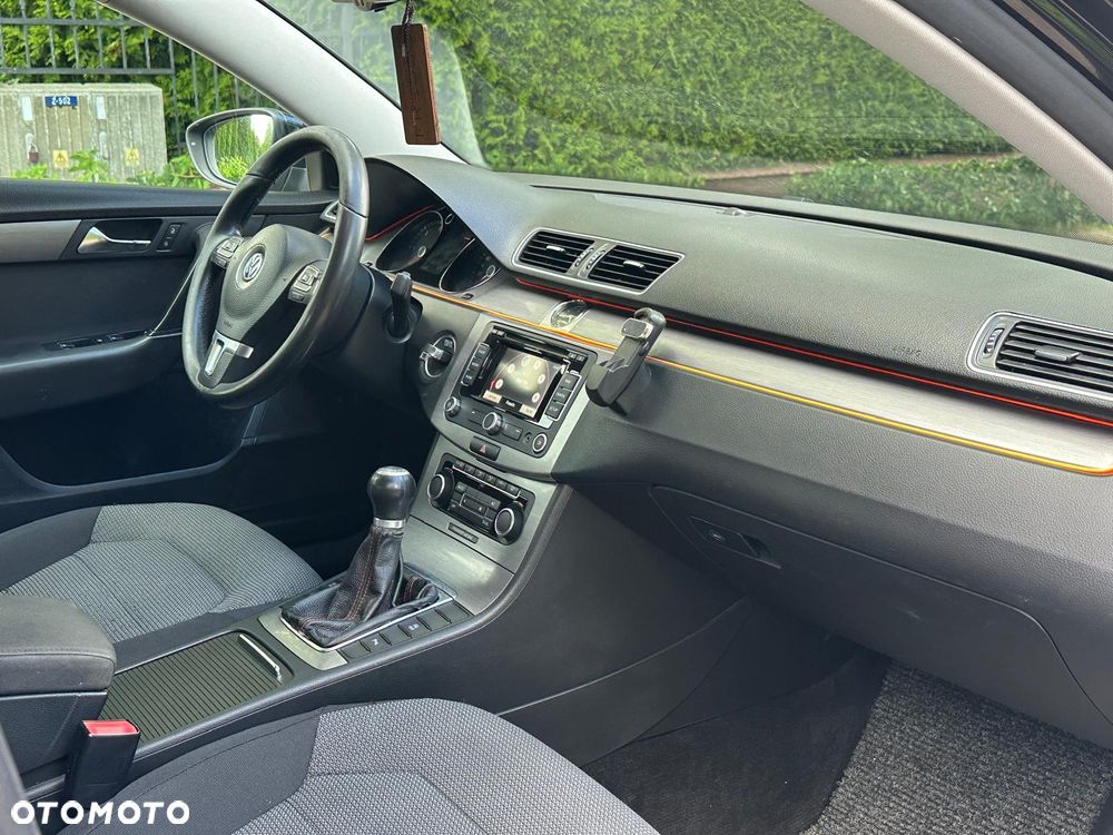 Volkswagen Passat 1.6 TDI BlueMotion Technology Trendline - 10