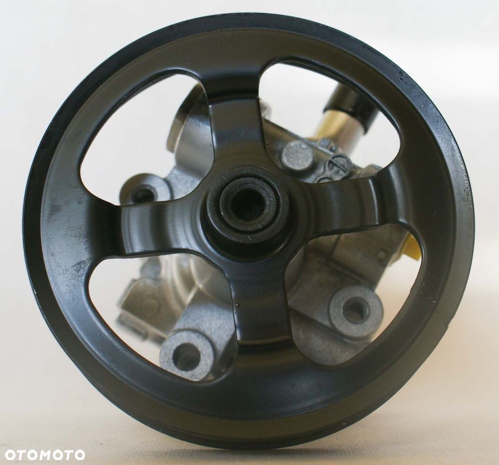 POMPA WSPOMAGANIA DODGE CALIBER 5105048AC KYB - 1