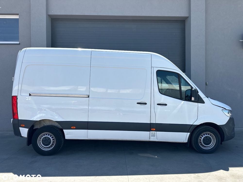 Mercedes-Benz ESPRINTER - 4