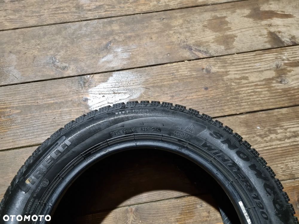 Opony Pirelli Winter 190 Snowcontrol Serie 3 185/60 R15 88T 2021r 5/4,5mm - 11