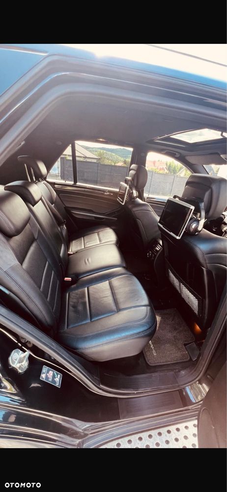 Mercedes-Benz ML - 7
