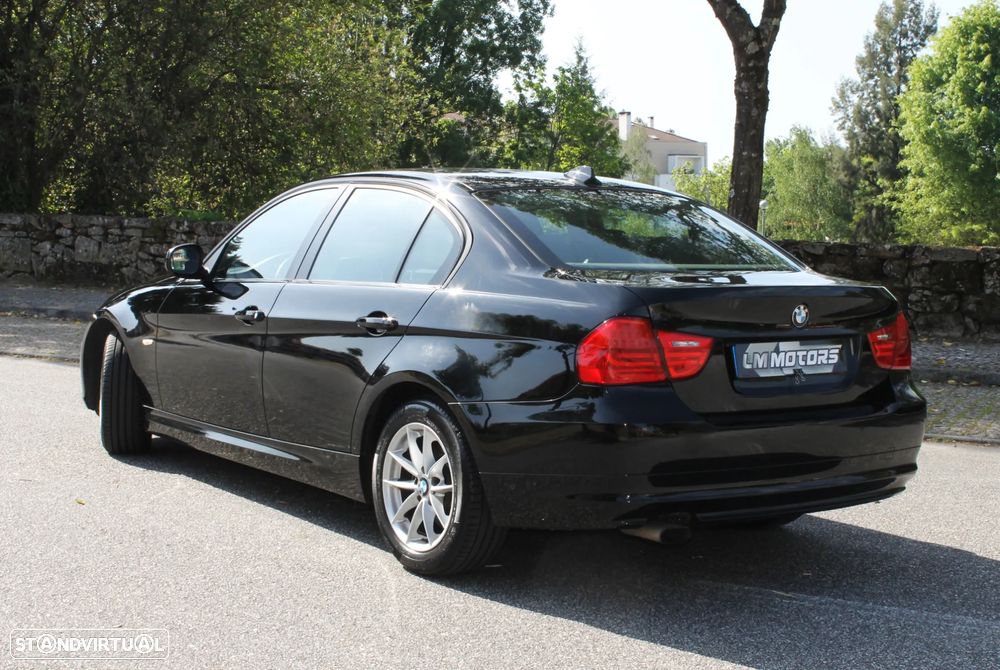BMW 318 d Navigation - 12