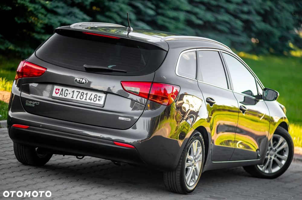 Kia Ceed 1.6 GDI Business Line - 11