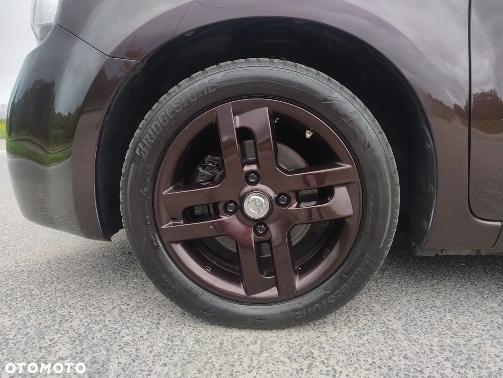 Nissan Cube - 36
