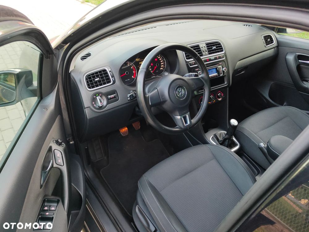 Volkswagen Polo - 13
