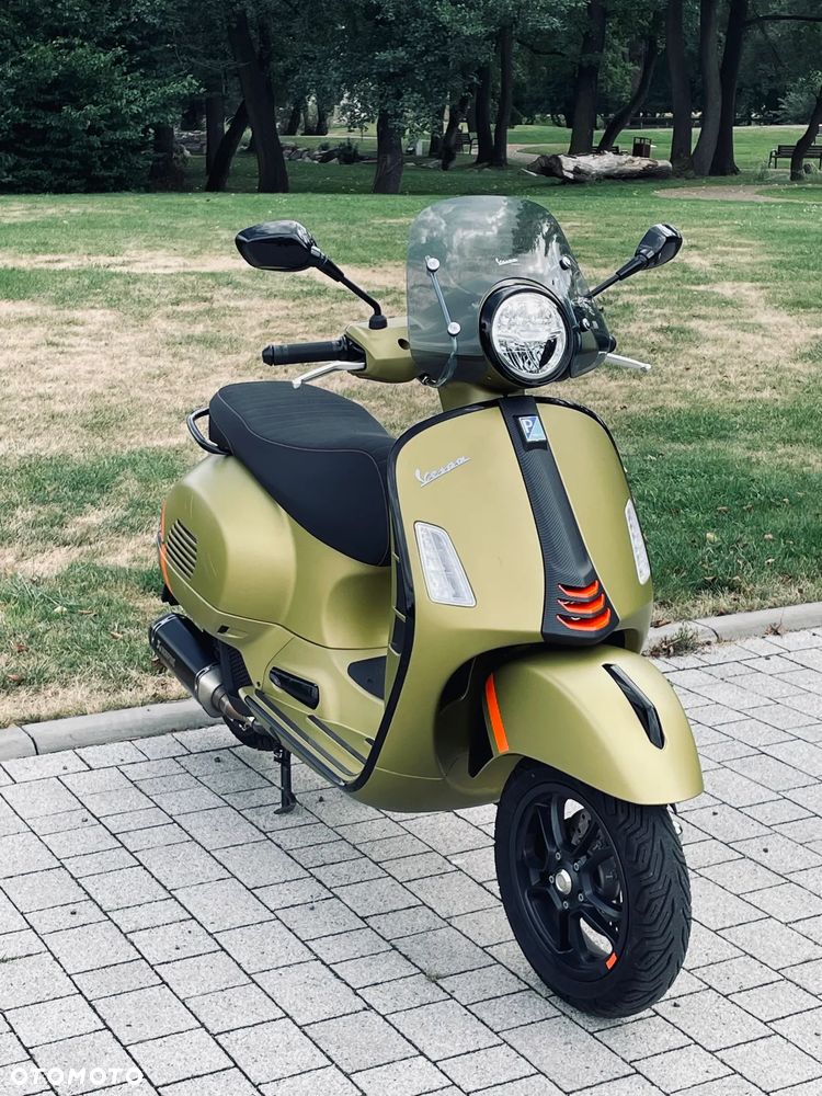 Vespa GTS - 2